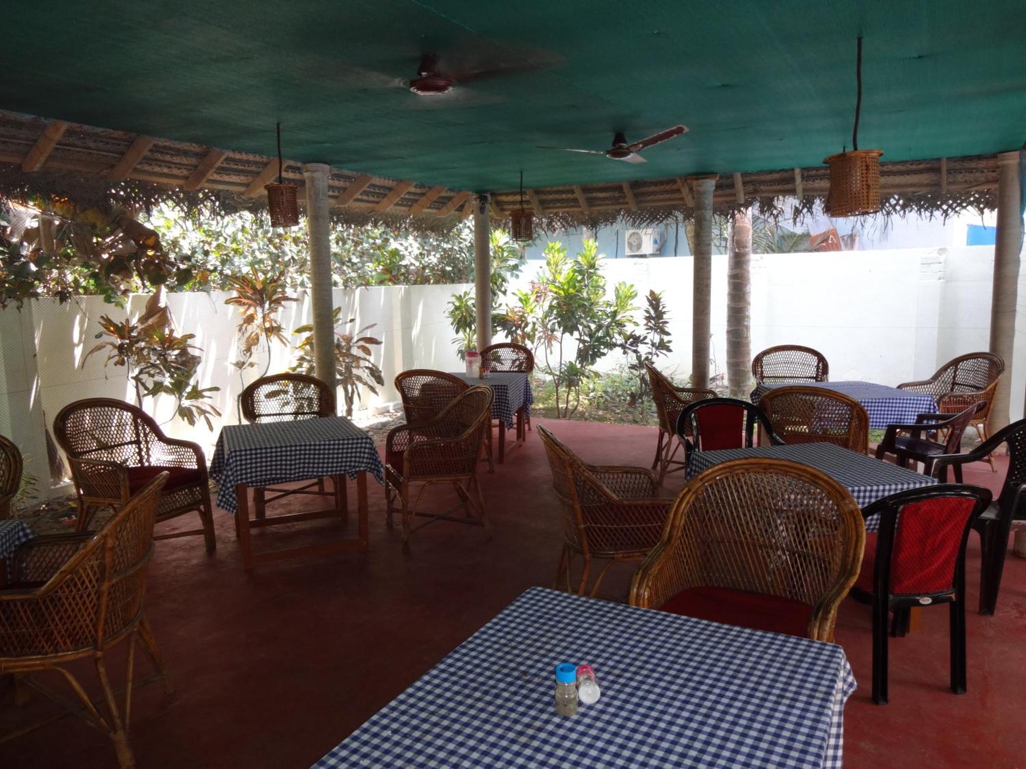 Hotel Thushara Kovalam Exterior foto